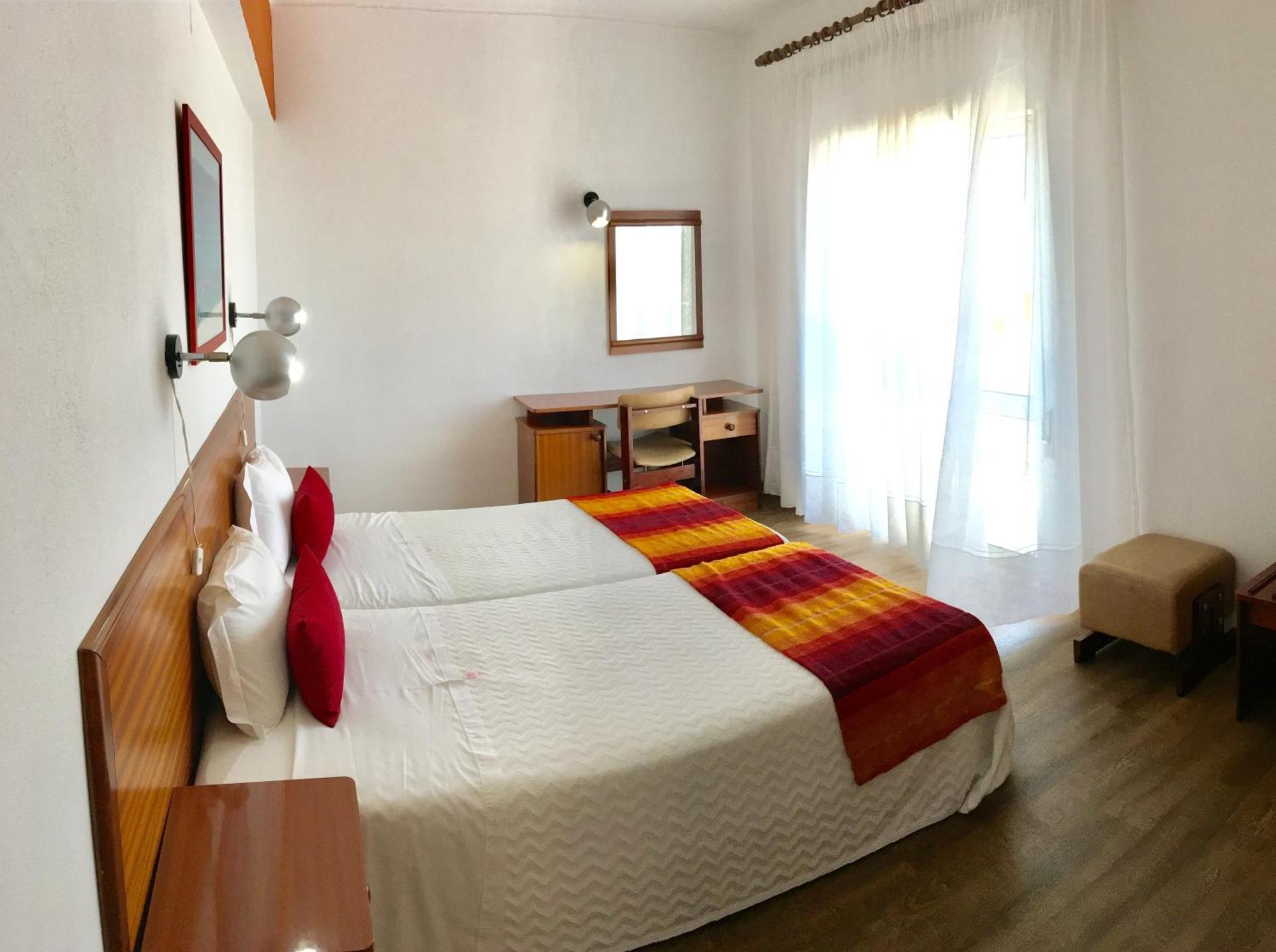 Rosamar Apartamentos Armacao de Pera Room photo