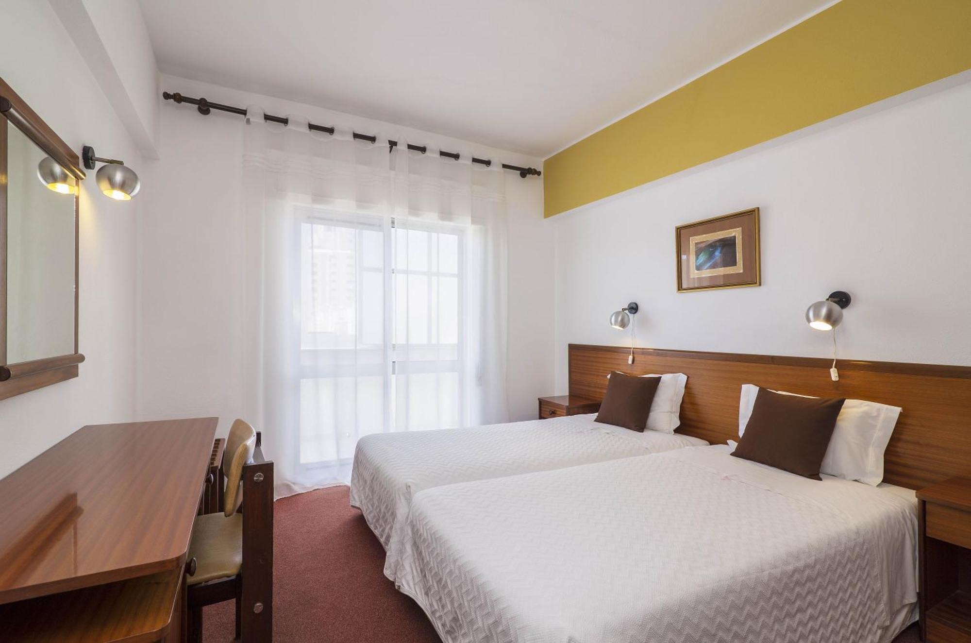 Rosamar Apartamentos Armacao de Pera Room photo